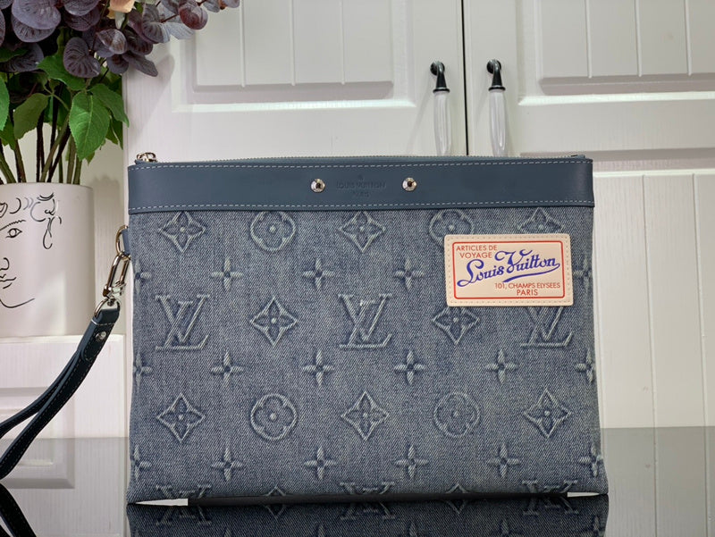 Franco Shops - Louis Vuittons  - 15242