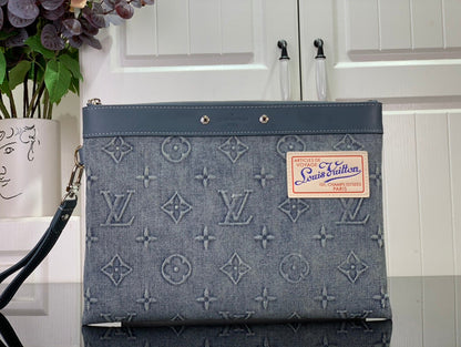 Franco Shops - Louis Vuittons  - 15242