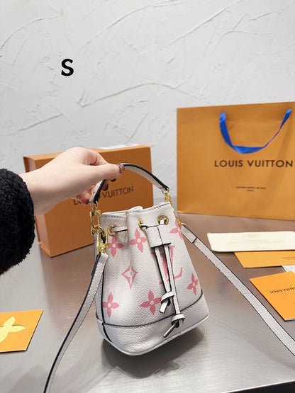 Franco Shops - Louis Vuittons  - 15134