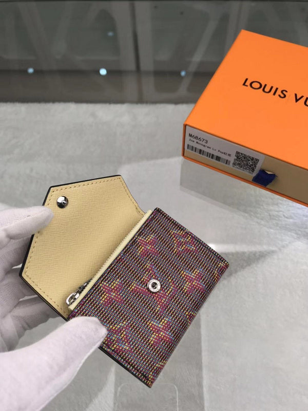 Franco Shops - Louis Vuittons  - 9165