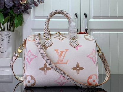 Franco Shops - Louis Vuittons  - 15232
