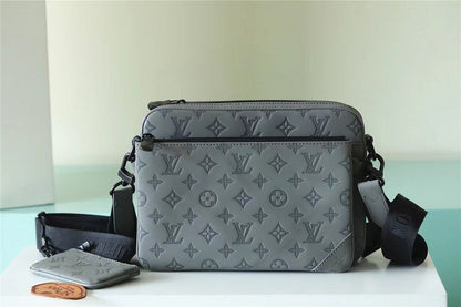 Franco Shops - Louis Vuittons  - 10045