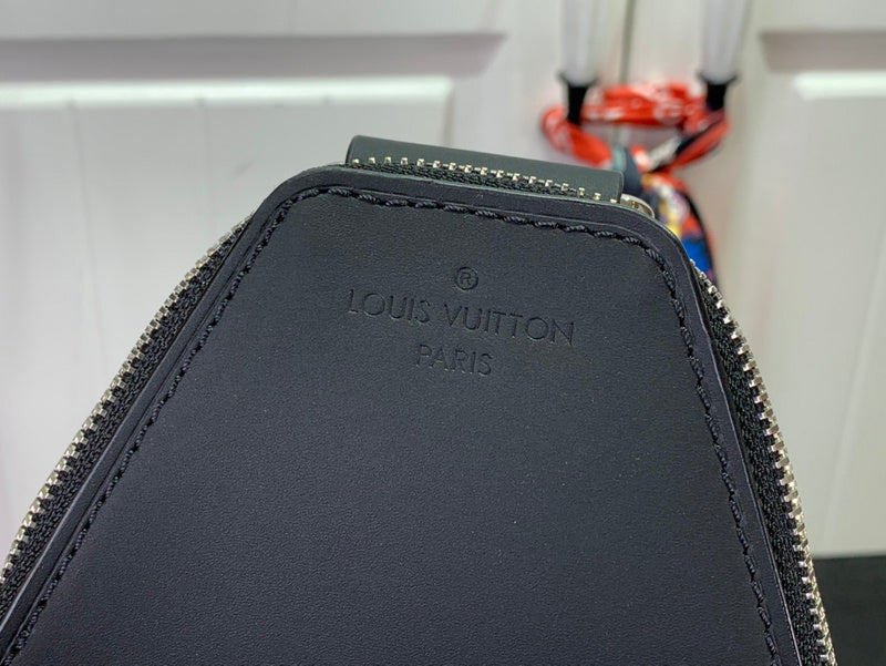 Franco Shops - Louis Vuittons  - 15230