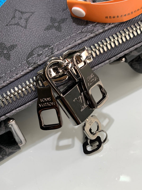 Franco Shops - Louis Vuittons  - 15500