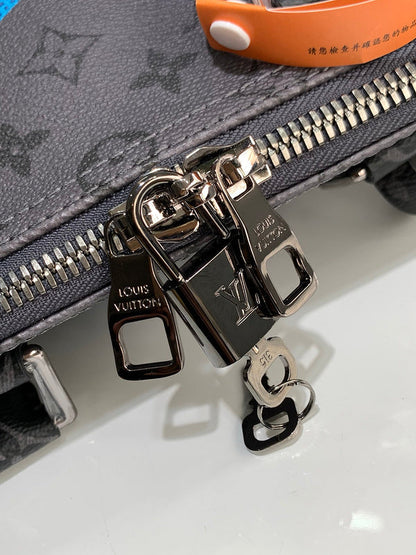 Franco Shops - Louis Vuittons  - 15500