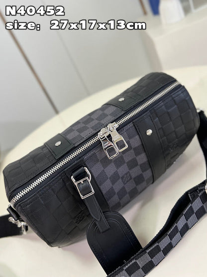 Franco Shops - Louis Vuittons  - 15605