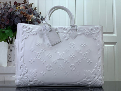 Franco Shops - Louis Vuittons  - 15249