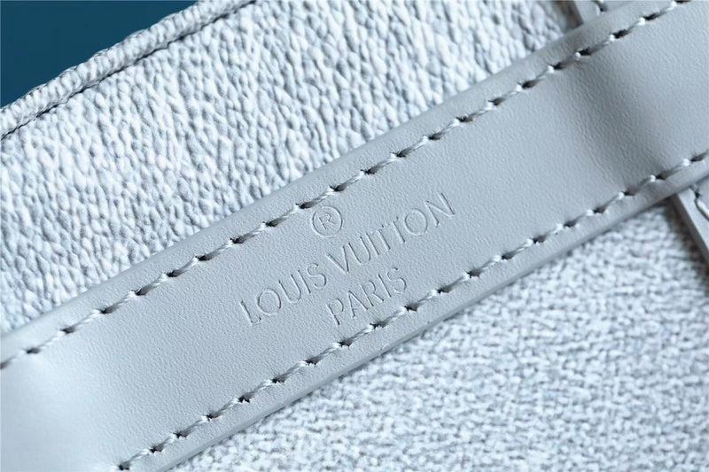 Franco Shops - Louis Vuittons  - 10038