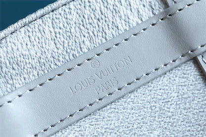 Franco Shops - Louis Vuittons  - 10038