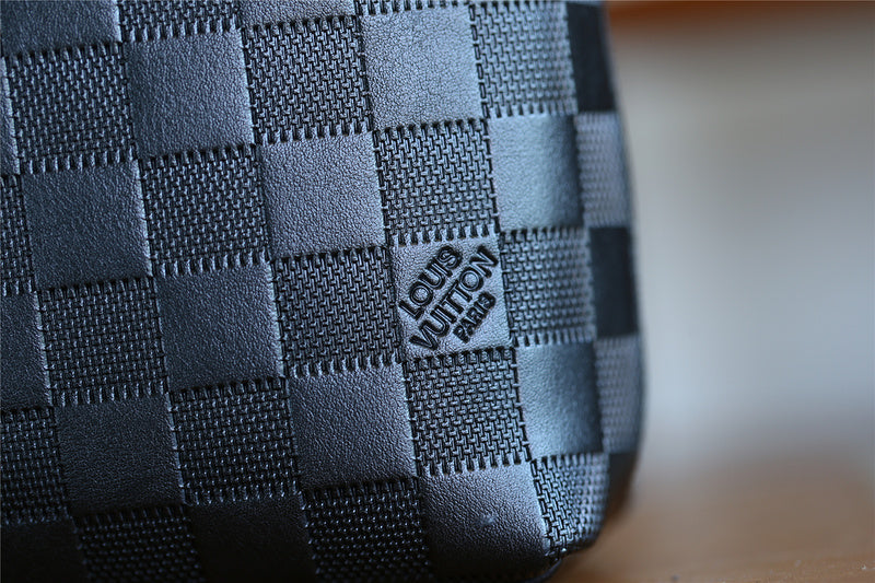 Franco Shops - Louis Vuittons  - 9832