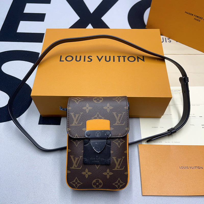 Franco Shops - Louis Vuittons  - 9924