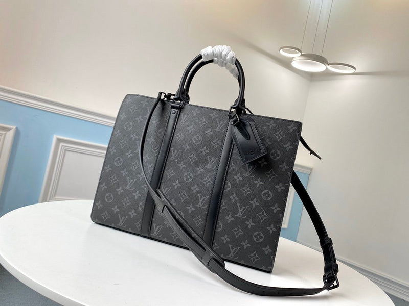 Franco Shops - Louis Vuittons  - 15554