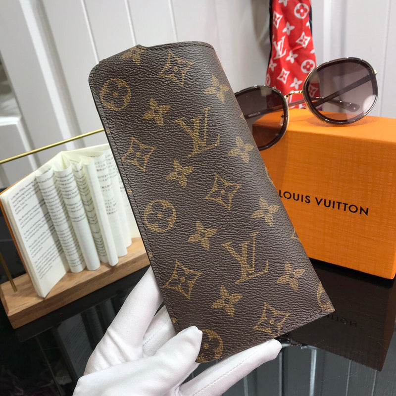 Franco Shops - Louis Vuittons  - 9311