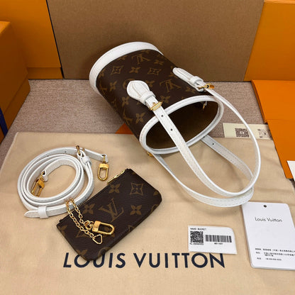Franco Shops - Louis Vuittons  - 15839
