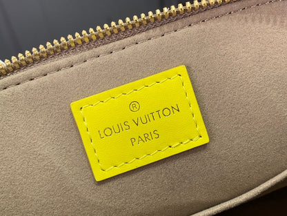 Franco Shops - Louis Vuittons  - 15629