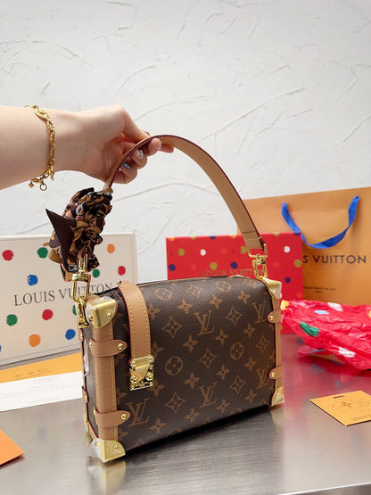 Franco Shops - Louis Vuittons  - 14951