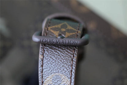 Franco Shops - Louis Vuittons  - 10124