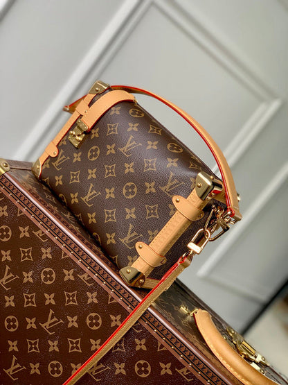 Franco Shops - Louis Vuittons  - 15507