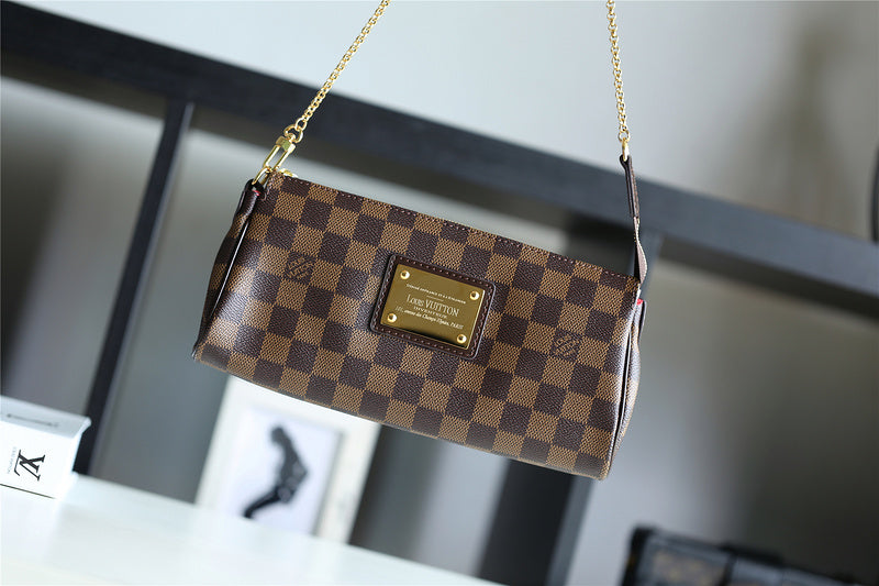 Franco Shops - Louis Vuittons  - 9377