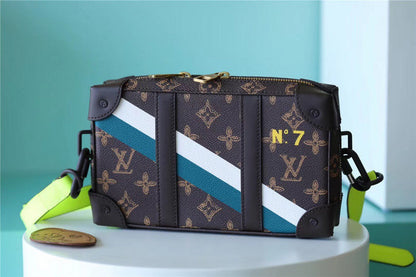 Franco Shops - Louis Vuittons  - 10108