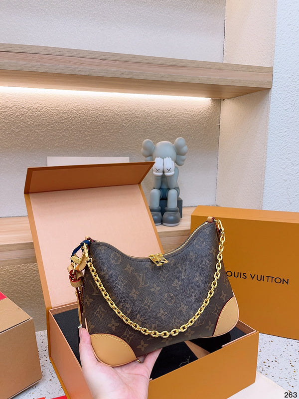 Franco Shops - Louis Vuittons  - 14975