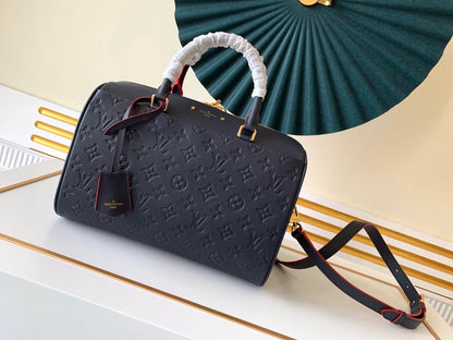 Franco Shops - Louis Vuittons  - 15217