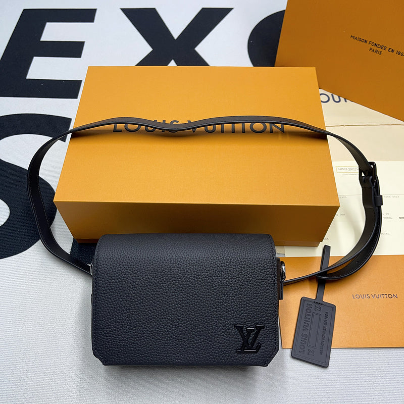 Franco Shops - Louis Vuittons  - 9969