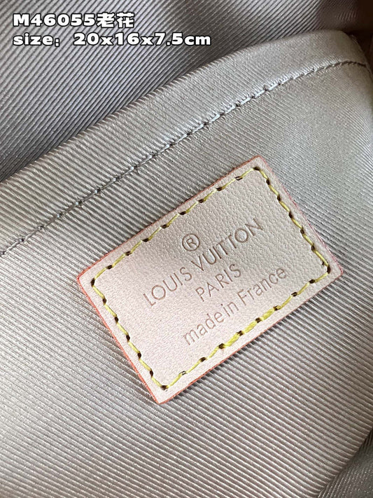 Franco Shops - Louis Vuittons  - 15463