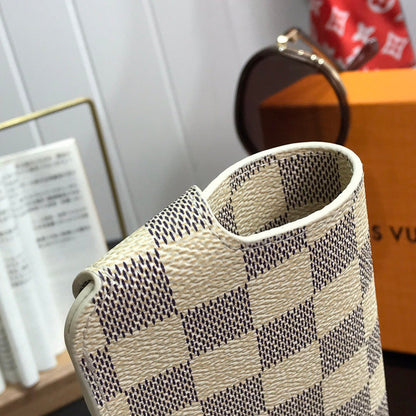 Franco Shops - Louis Vuittons  - 9312