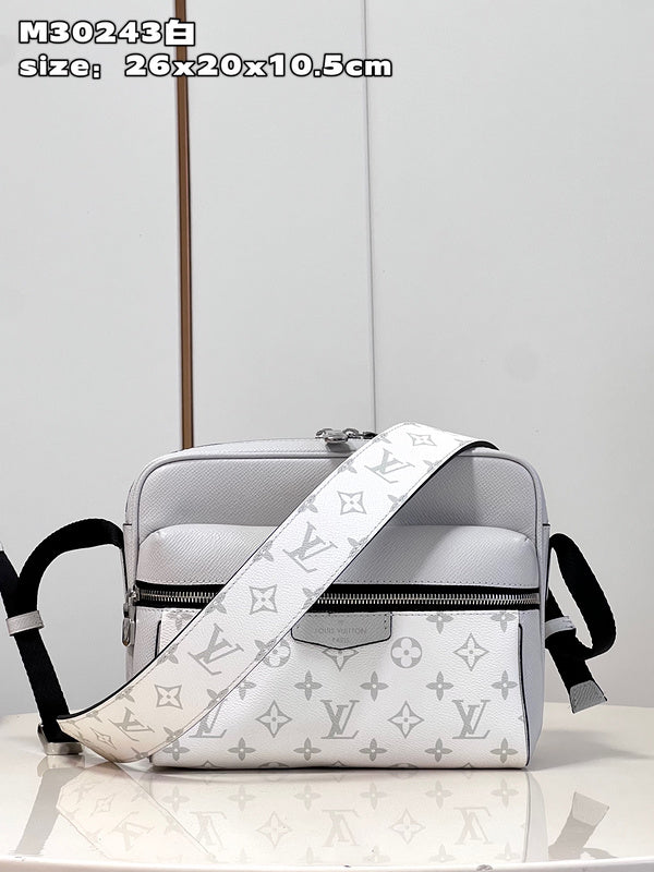 Franco Shops - Louis Vuittons  - 15387