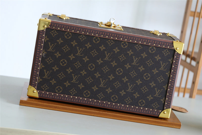 Franco Shops - Louis Vuittons  - 9521