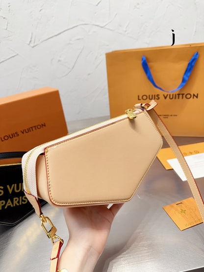 Franco Shops - Louis Vuittons  - 14919