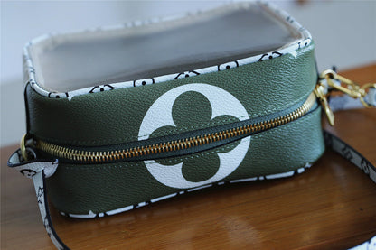 Franco Shops - Louis Vuittons  - 9394