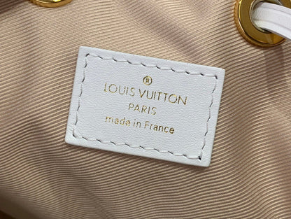 Franco Shops - Louis Vuittons  - 15241