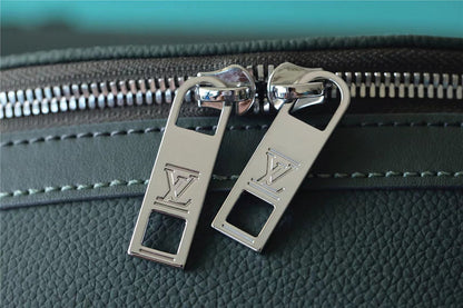 Franco Shops - Louis Vuittons  - 9597