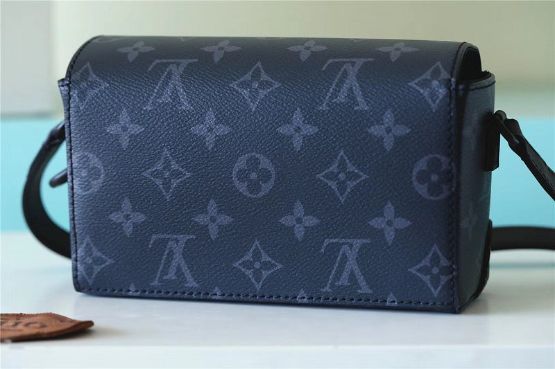 Franco Shops - Louis Vuittons  - 9990