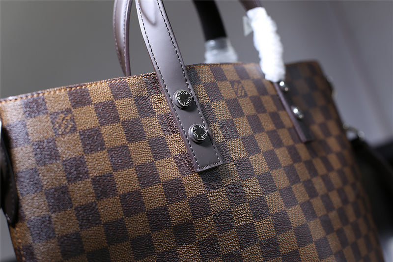 Franco Shops - Louis Vuittons  - 9840