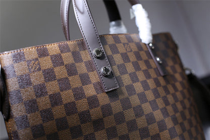 Franco Shops - Louis Vuittons  - 9840