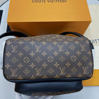 Franco Shops - Louis Vuittons  - 9627