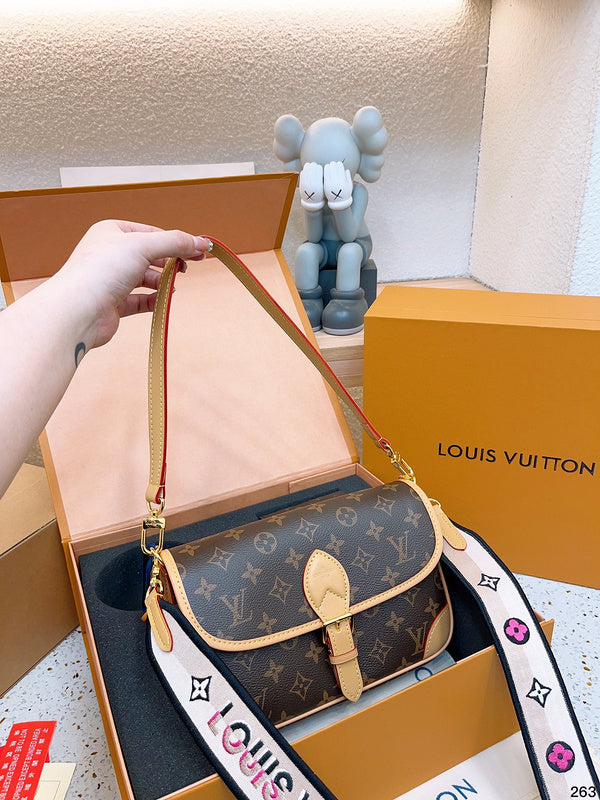 Franco Shops - Louis Vuittons  - 14970