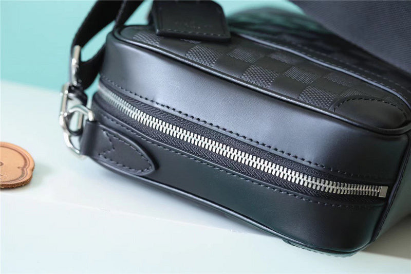 Franco Shops - Louis Vuittons  - 10034