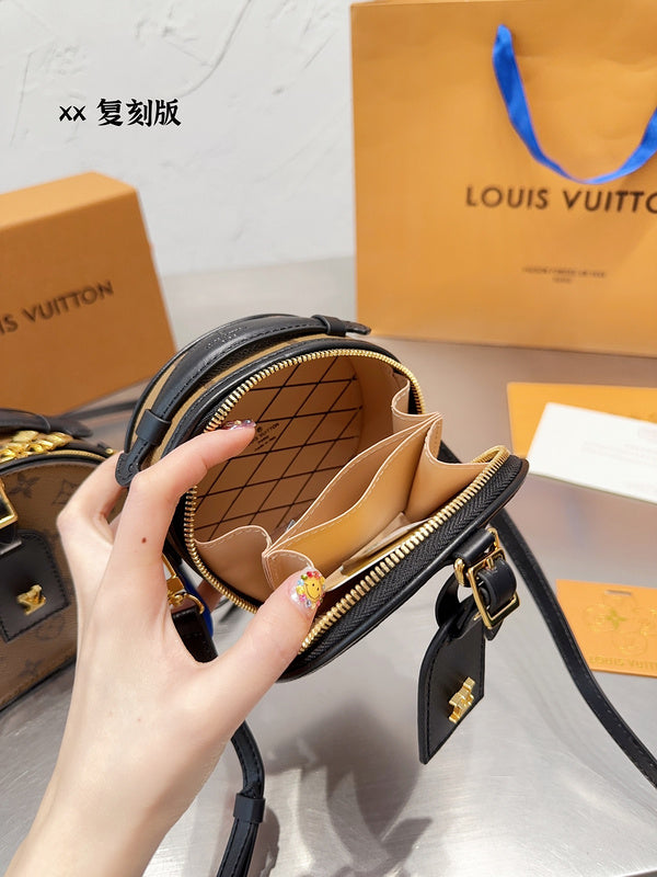 Franco Shops - Louis Vuittons  - 14916
