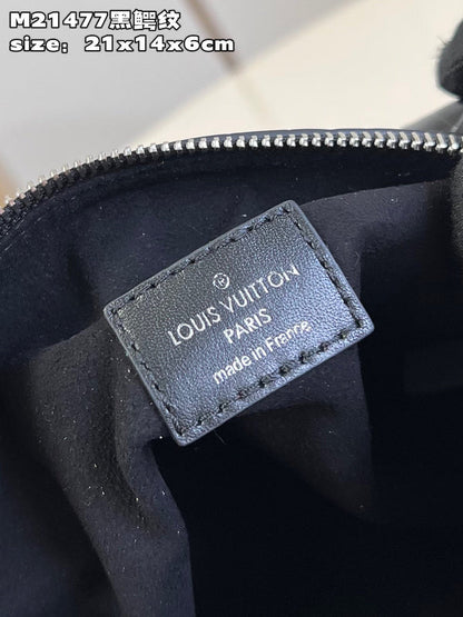 Franco Shops - Louis Vuittons  - 15333