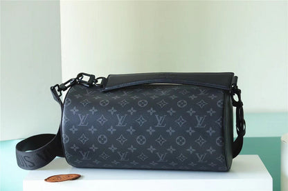 Franco Shops - Louis Vuittons  - 9905