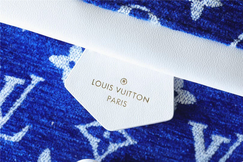 Franco Shops - Louis Vuittons  - 9609