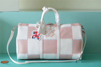 Franco Shops - Louis Vuittons  - 9428