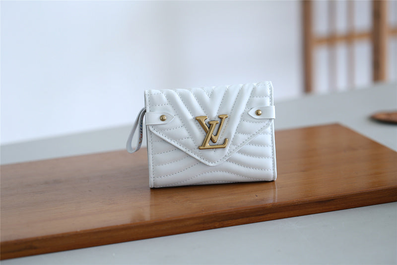 Franco Shops - Louis Vuittons  - 9362