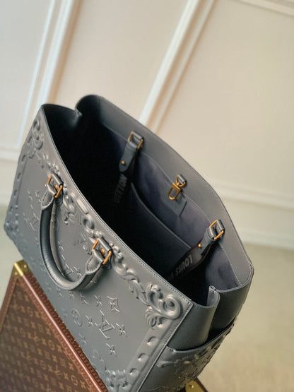 Franco Shops - Louis Vuittons  - 15323