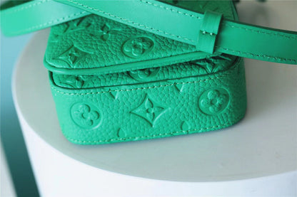 Franco Shops - Louis Vuittons  - 10086