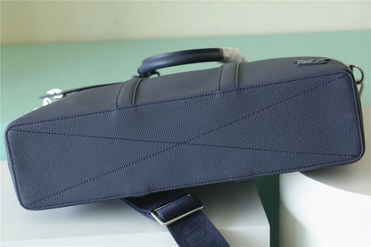 Franco Shops - Louis Vuittons  - 9795